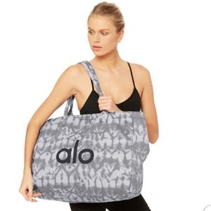 NWT Alo Yoga Tote Bag